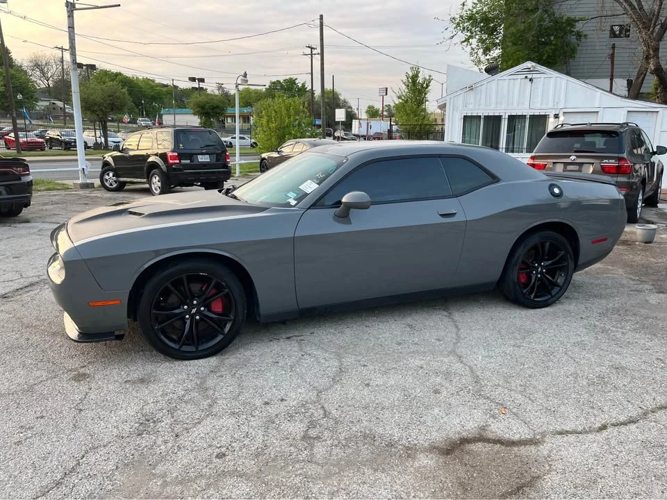 2018 Dodge Challenger 3rd Gen - Image 2 of 9