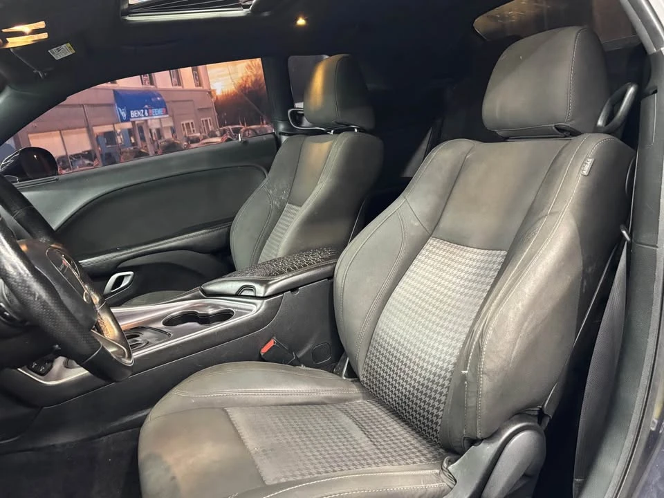 2018 Dodge Challenger 3rd Gen - Image 9 of 20