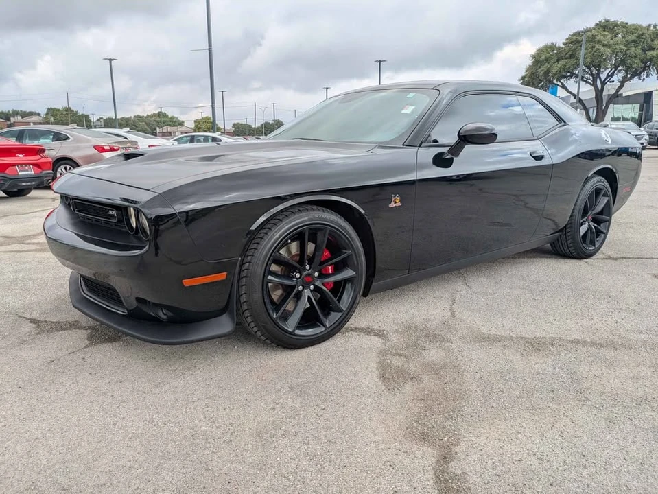 2018 Dodge Challenger SRT8 & 392 3rd Gen - Image 9 of 13