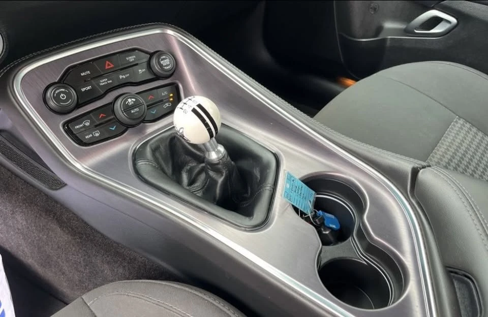 2018 Dodge Challenger SRT8 & 392 3rd Gen - Image 16 of 18