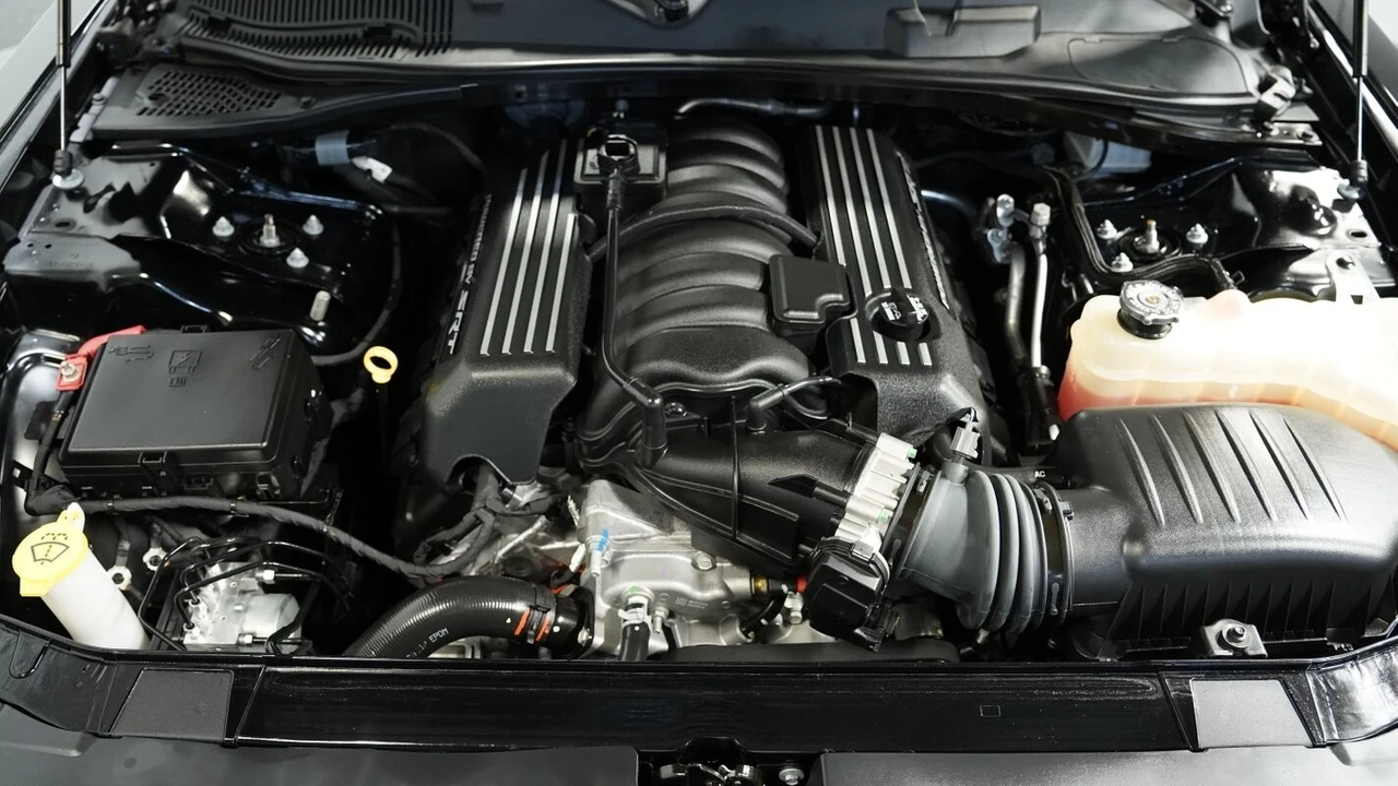 2018 Dodge Challenger SRT8 & 392 3rd Gen - Image 4 of 12
