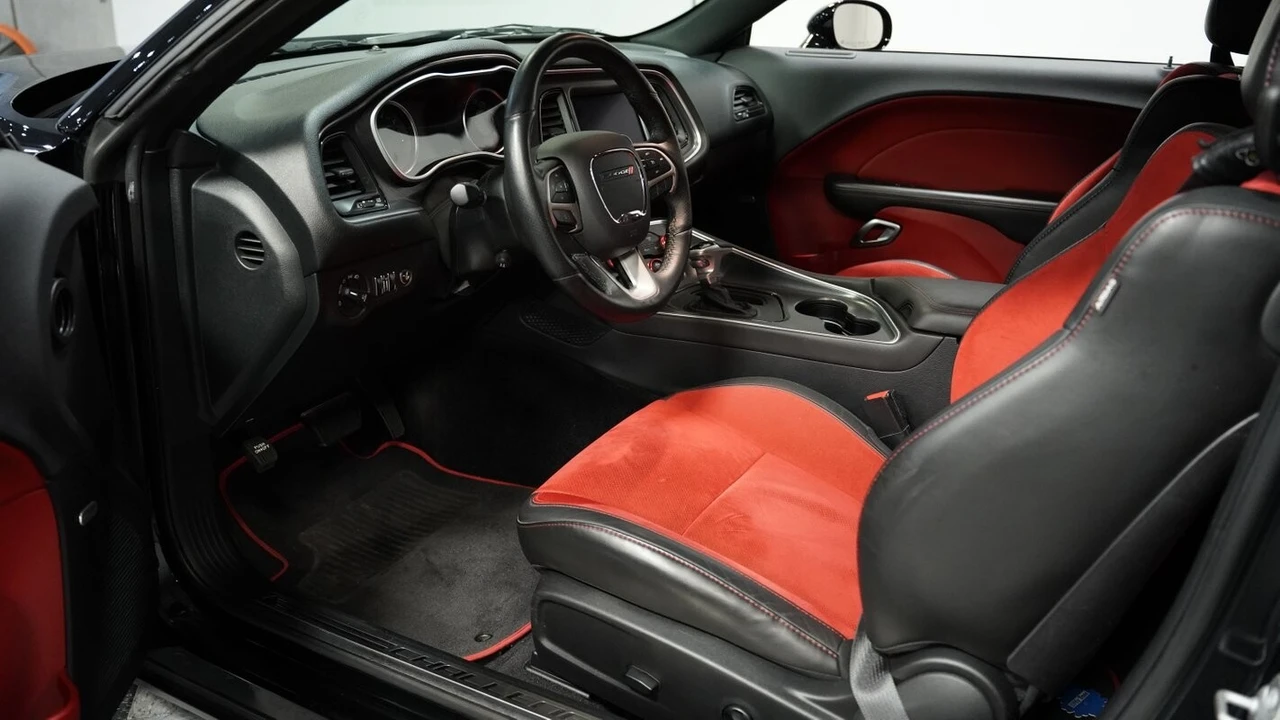 2018 Dodge Challenger SRT8 & 392 3rd Gen - Image 5 of 12