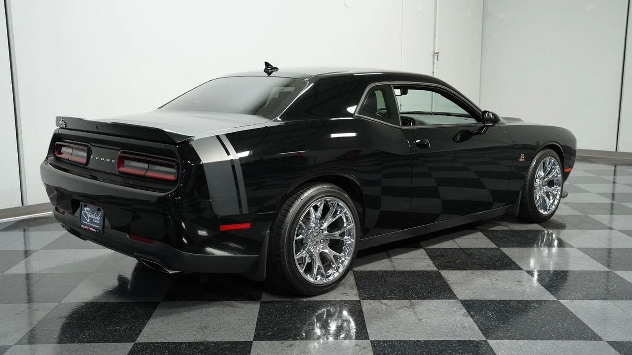 2018 Dodge Challenger SRT8 & 392 3rd Gen - Image 12 of 12