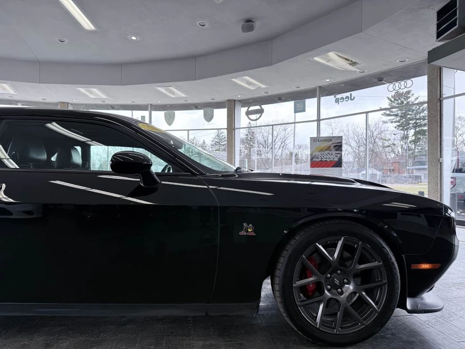 2018 Dodge Challenger SRT8 & 392 3rd Gen - Image 9 of 31