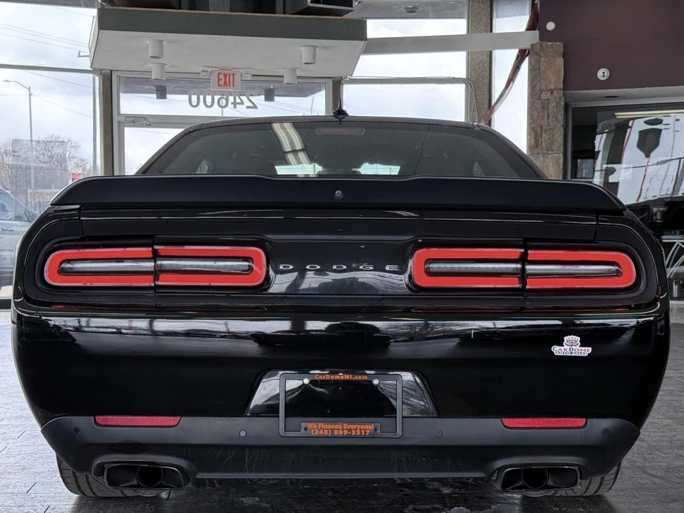 2018 Dodge Challenger SRT8 & 392 3rd Gen - Image 16 of 31