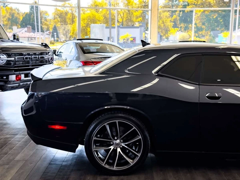 2018 Dodge Challenger SRT8 & 392 3rd Gen - Image 18 of 21