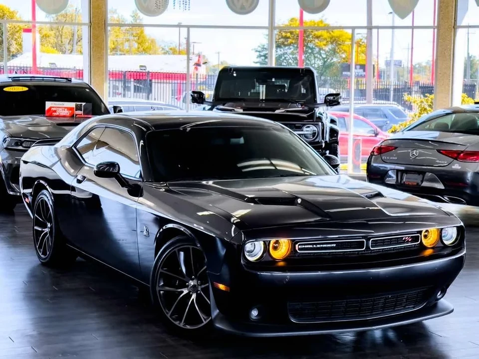 2018 Dodge Challenger SRT8 & 392 3rd Gen - Image 2 of 21