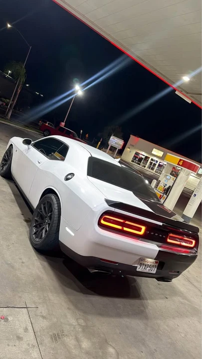 2018 Dodge Challenger SRT8 & 392 3rd Gen - Image 3 of 8
