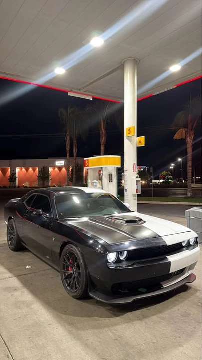 2018 Dodge Challenger SRT8 & 392 3rd Gen - Image 2 of 8