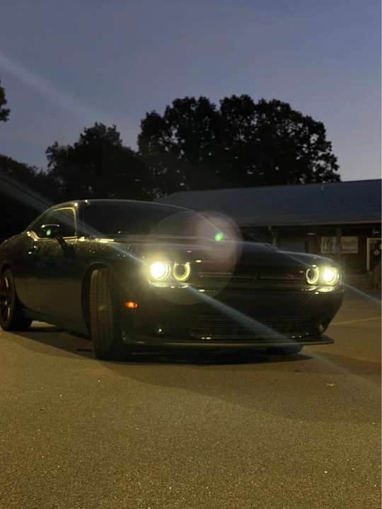 2018 Dodge Challenger SRT8 & 392 3rd Gen - Image 9 of 13