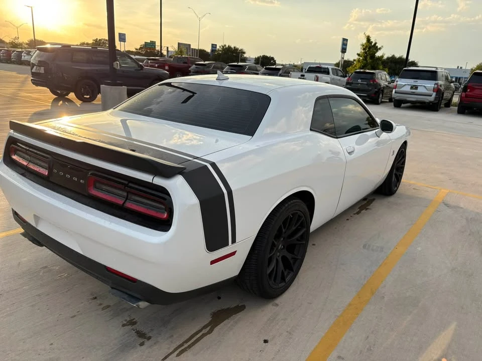 2018 Dodge Challenger SRT8 & 392 3rd Gen - Image 5 of 9