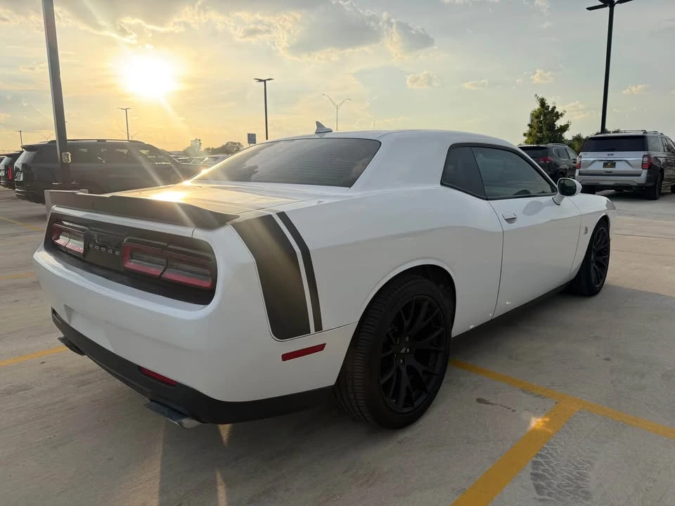 2018 Dodge Challenger SRT8 & 392 3rd Gen - Image 4 of 5