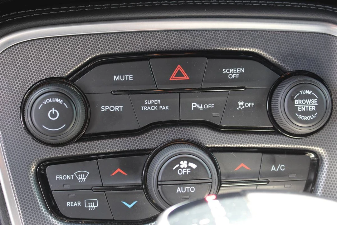 2018 Dodge Challenger SRT8 & 392 3rd Gen - Image 16 of 16