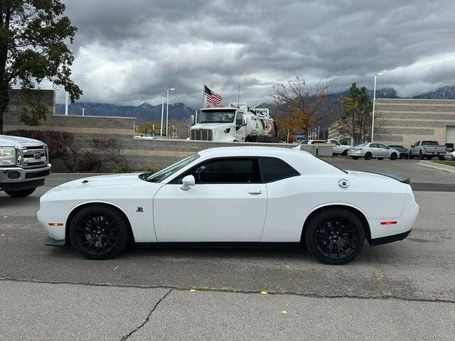 2018 Dodge Challenger SRT8 & 392 3rd Gen - Image 4 of 10