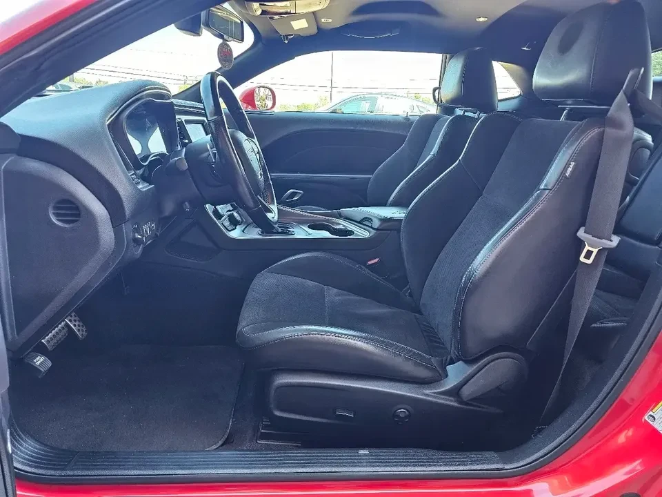 2018 Dodge Challenger 3rd Gen - Image 10 of 14