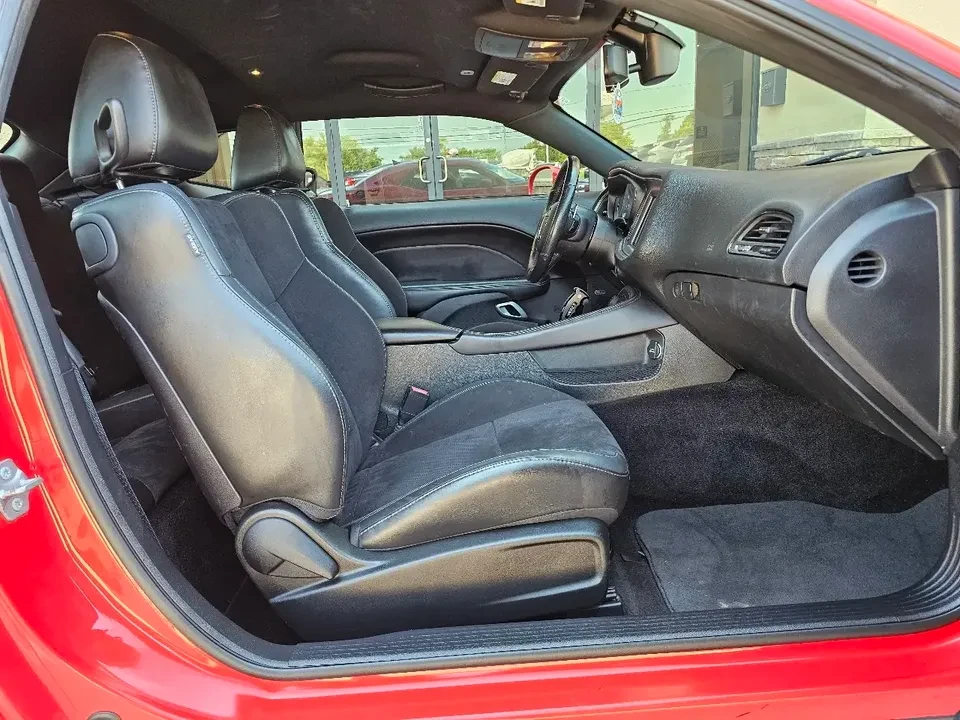 2018 Dodge Challenger 3rd Gen - Image 11 of 14