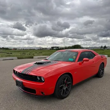 2018 Dodge Challenger R/T Shaker