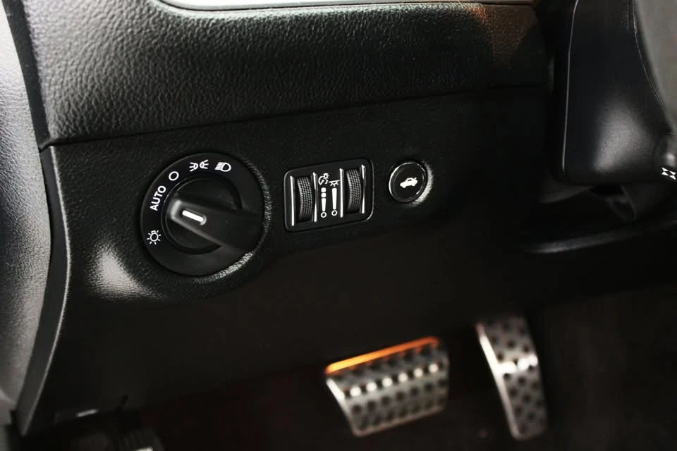 2018 Dodge Challenger SRT Hellcat 3rd Gen - Image 9 of 20