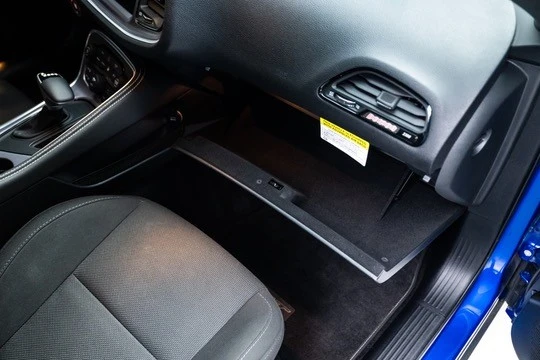 2018 Dodge Challenger - Image 25 of 31