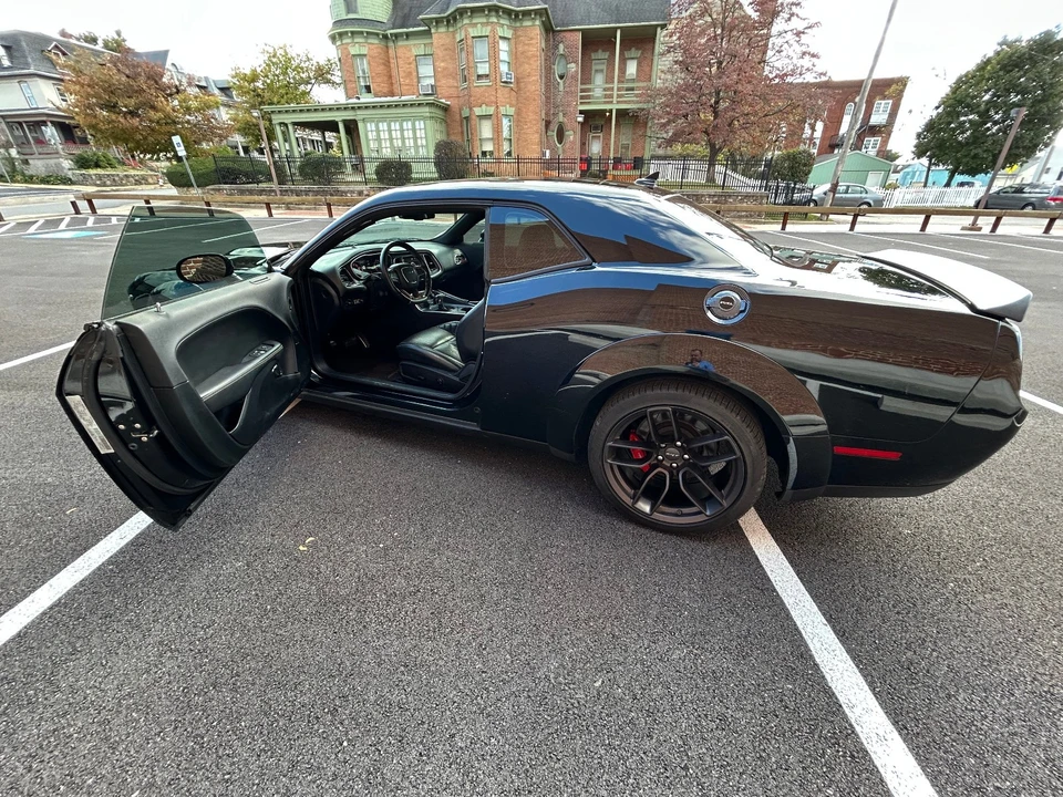 2018 Dodge Challenger SRT Hellcat 3rd Gen - Image 6 of 10