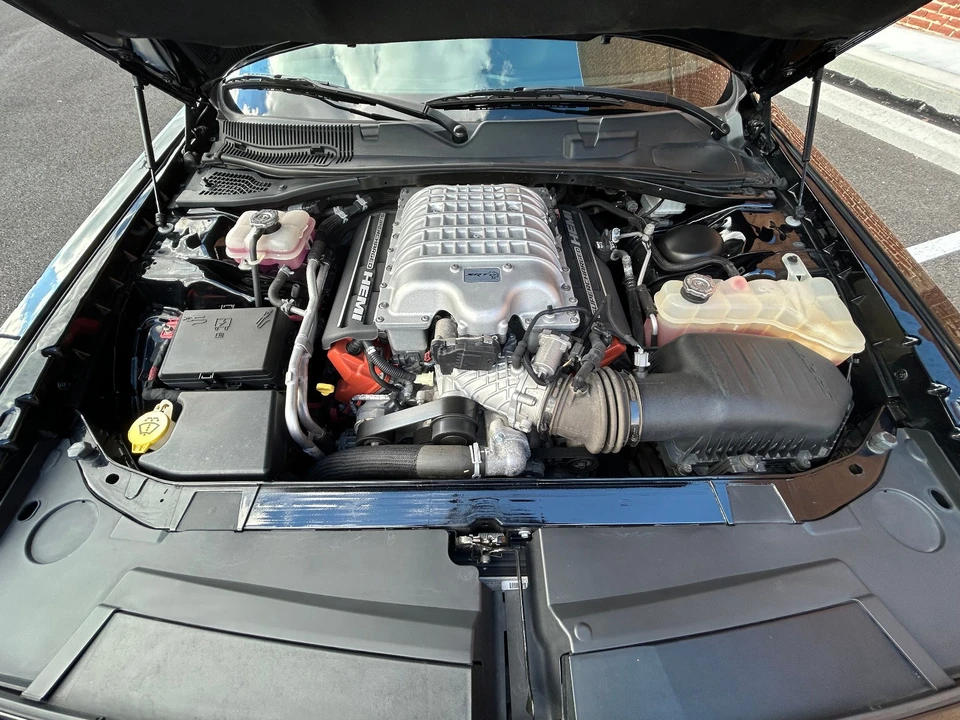 2018 Dodge Challenger SRT Hellcat 3rd Gen - Image 3 of 10