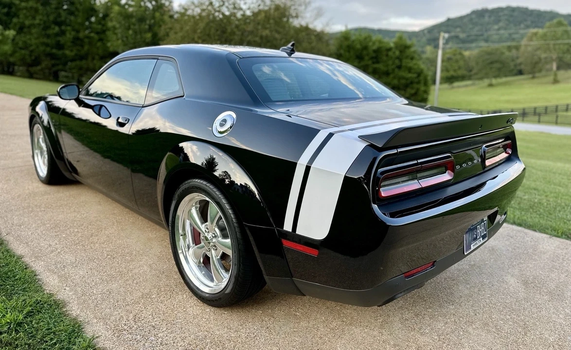 2018 Dodge Challenger SRT Hellcat 3rd Gen - Image 12 of 21