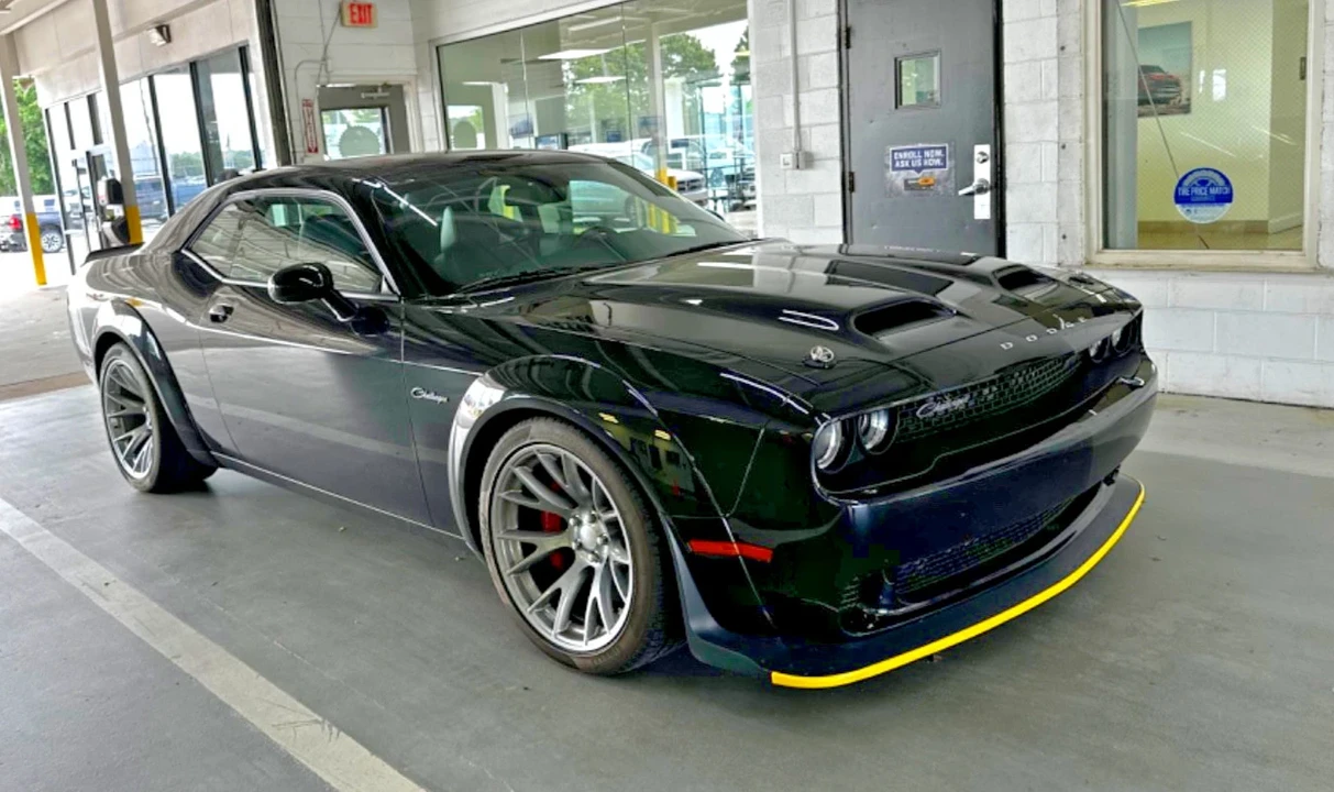 2018 Dodge Challenger SRT Hellcat 3rd Gen - Image 2 of 21