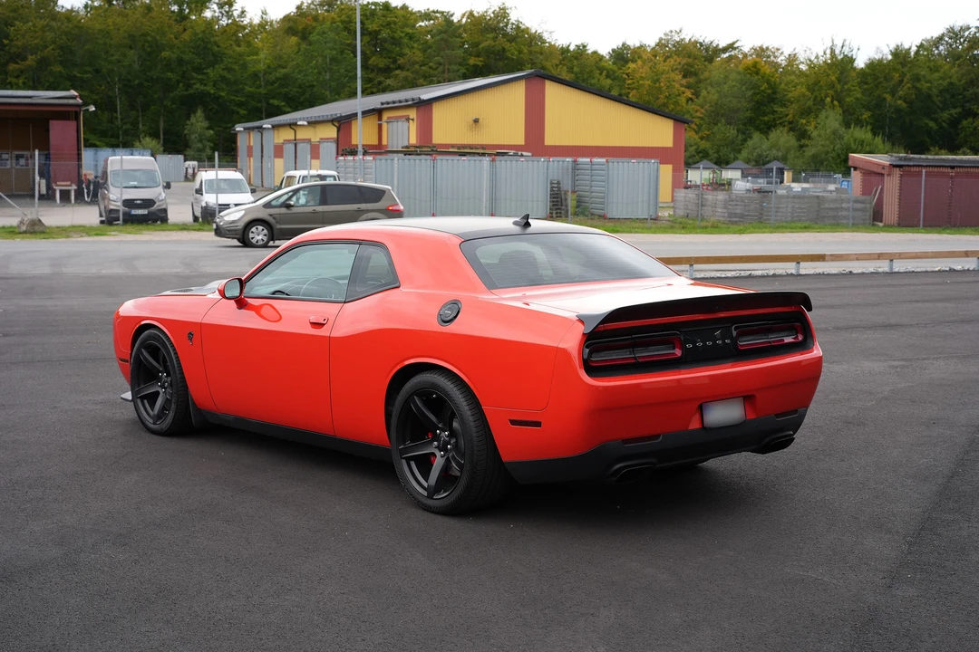 2018 Dodge Challenger SRT Hellcat 3rd Gen - Image 5 of 31