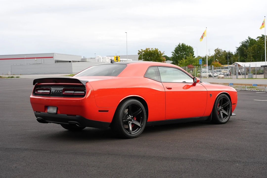 2018 Dodge Challenger SRT Hellcat 3rd Gen - Image 8 of 31