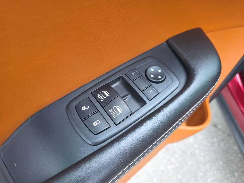 2018 Dodge Challenger SRT Hellcat 3rd Gen - Image 12 of 21