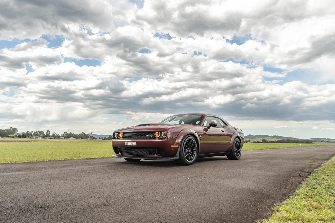 2018 Dodge Challenger SRT Hellcat 3rd Gen - Image 19 of 31