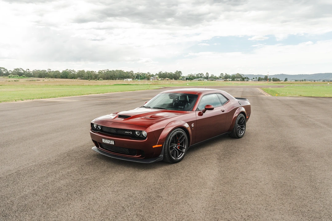 2018 Dodge Challenger SRT Hellcat 3rd Gen - Image 10 of 31