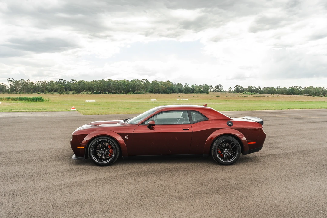 2018 Dodge Challenger SRT Hellcat 3rd Gen - Image 11 of 31