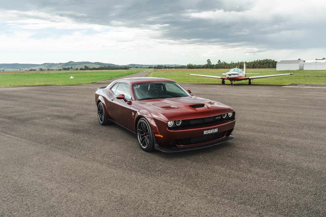 2018 Dodge Challenger SRT Hellcat 3rd Gen - Image 14 of 31