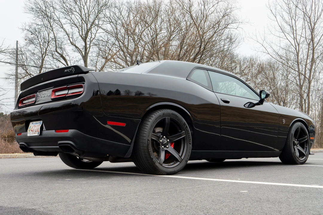2018 Dodge Challenger SRT Hellcat 3rd Gen - Image 9 of 31