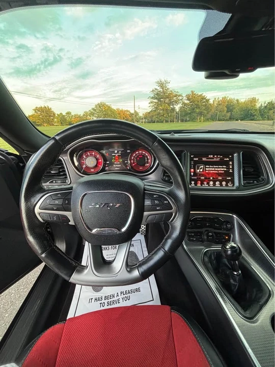 2018 Dodge Challenger SRT Hellcat 3rd Gen - Image 9 of 15