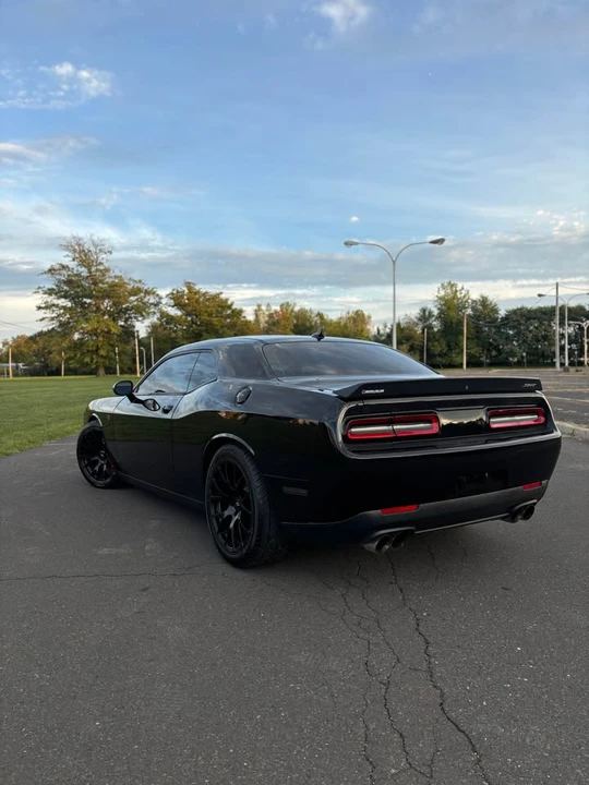 2018 Dodge Challenger SRT Hellcat 3rd Gen - Image 5 of 15