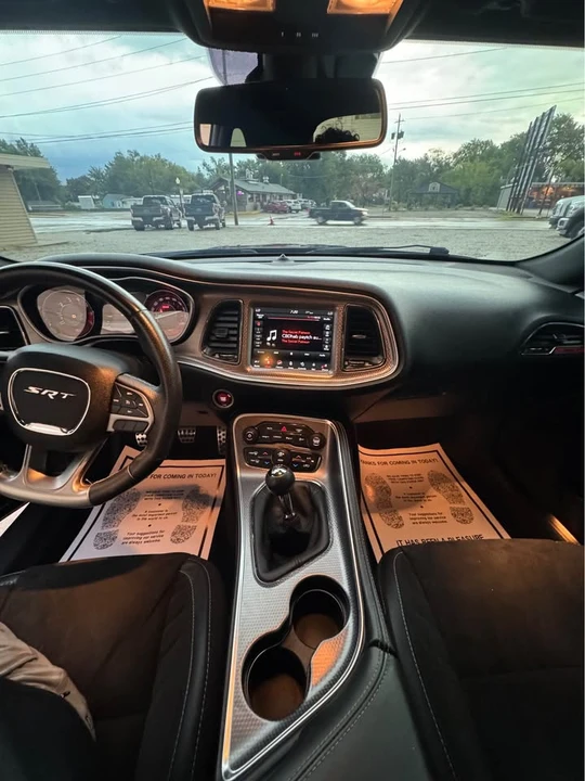 2018 Dodge Challenger SRT Hellcat 3rd Gen - Image 9 of 13