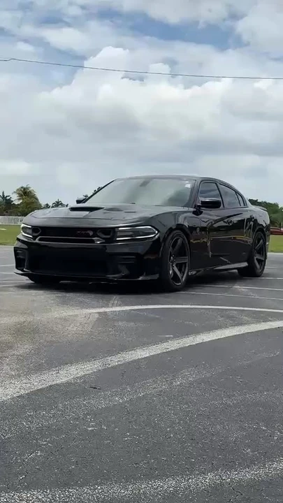 2018 Dodge Challenger SRT Hellcat 3rd Gen - Image 9 of 9