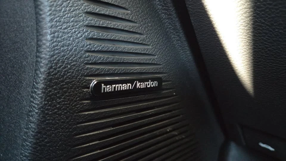 2018 Dodge Challenger SRT Hellcat 3rd Gen - Image 17 of 18