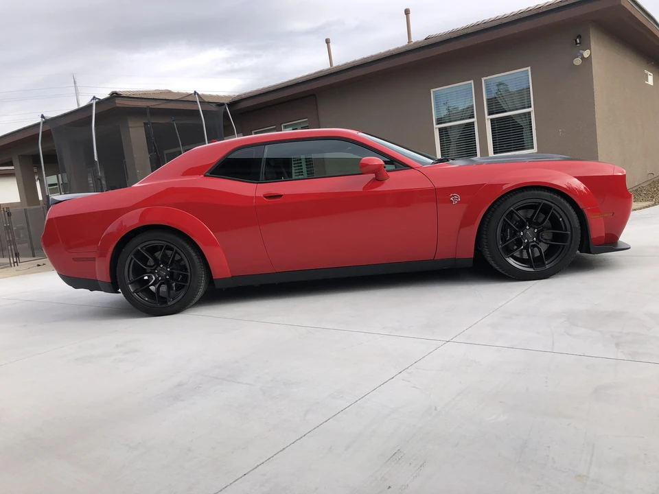 2018 Dodge Challenger SRT Hellcat 3rd Gen - Image 17 of 31