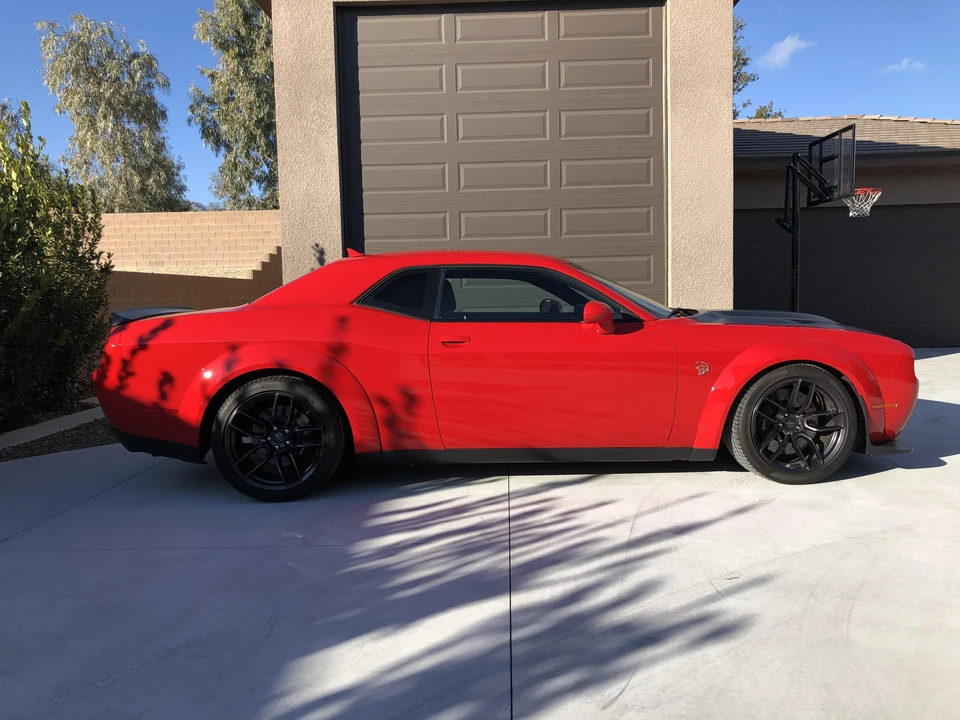 2018 Dodge Challenger SRT Hellcat 3rd Gen - Image 16 of 31
