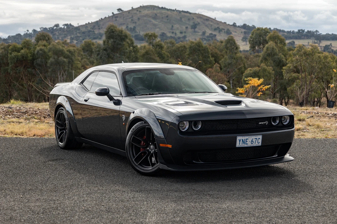2018 Dodge Challenger SRT Hellcat 3rd Gen - Image 9 of 31