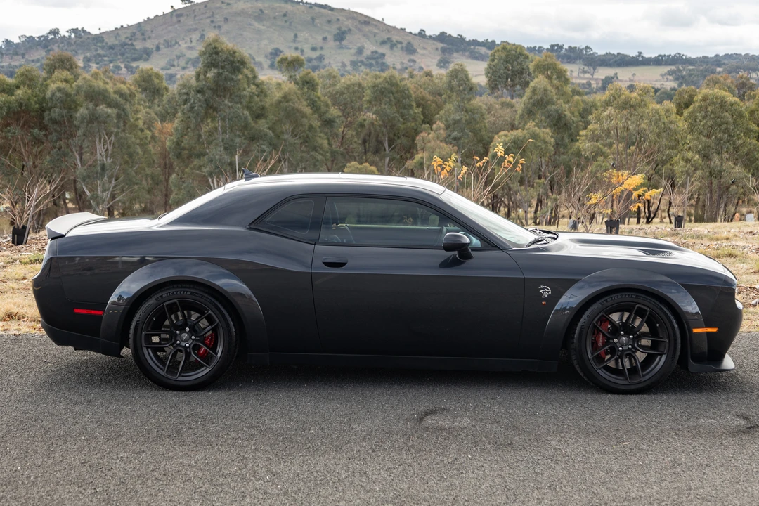 2018 Dodge Challenger SRT Hellcat 3rd Gen - Image 16 of 31