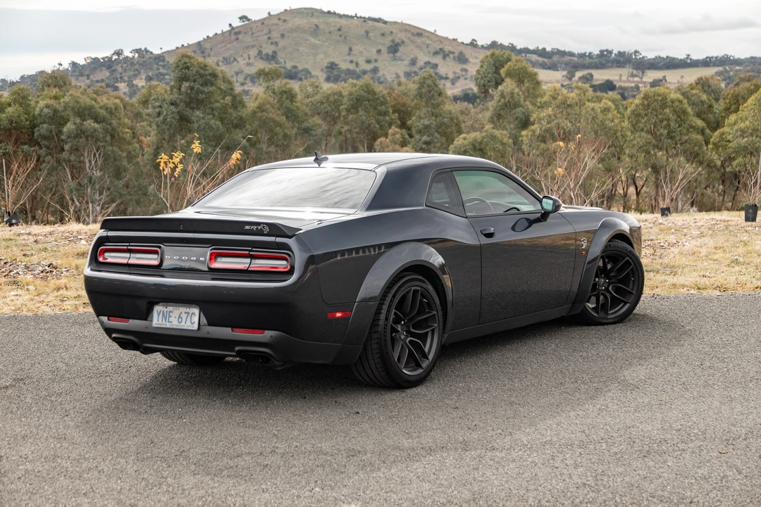 2018 Dodge Challenger SRT Hellcat 3rd Gen - Image 15 of 31