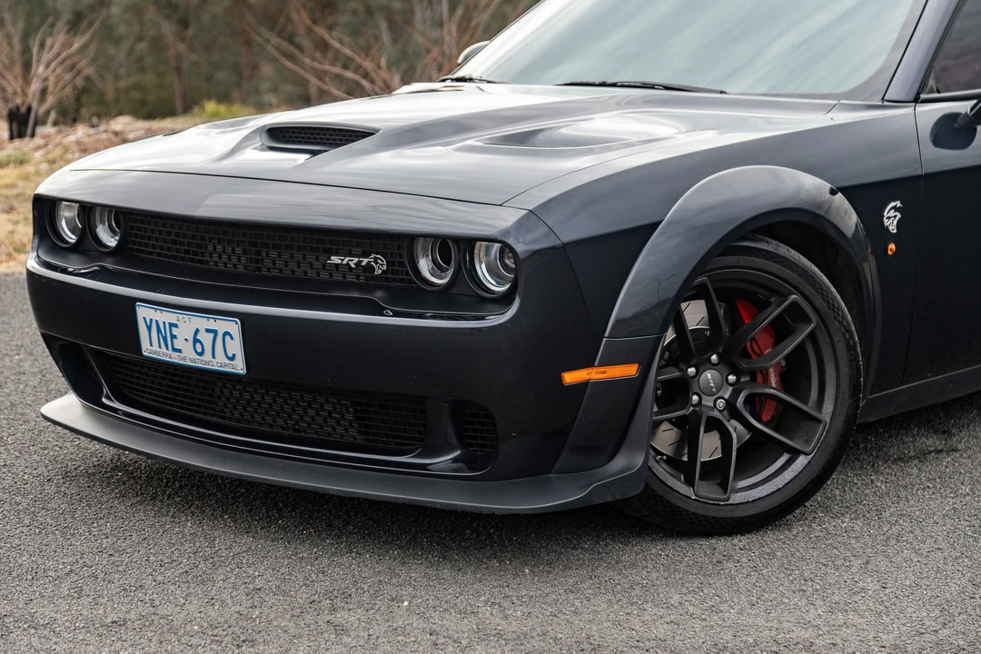 2018 Dodge Challenger SRT Hellcat 3rd Gen - Image 19 of 31
