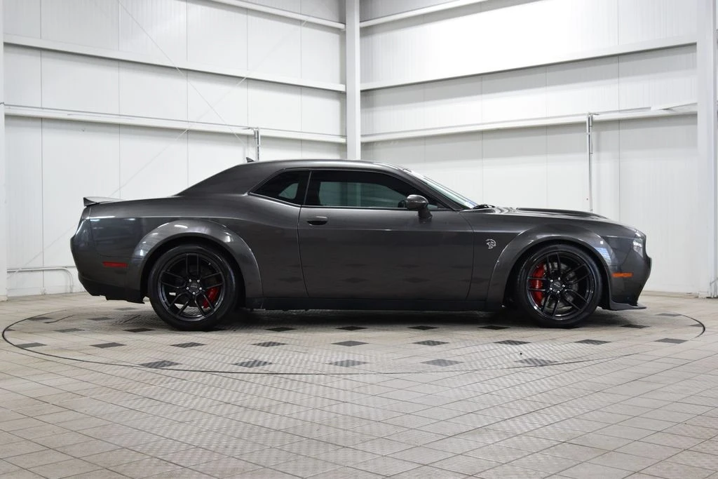 2018 Dodge Challenger SRT Hellcat 3rd Gen - Image 9 of 31