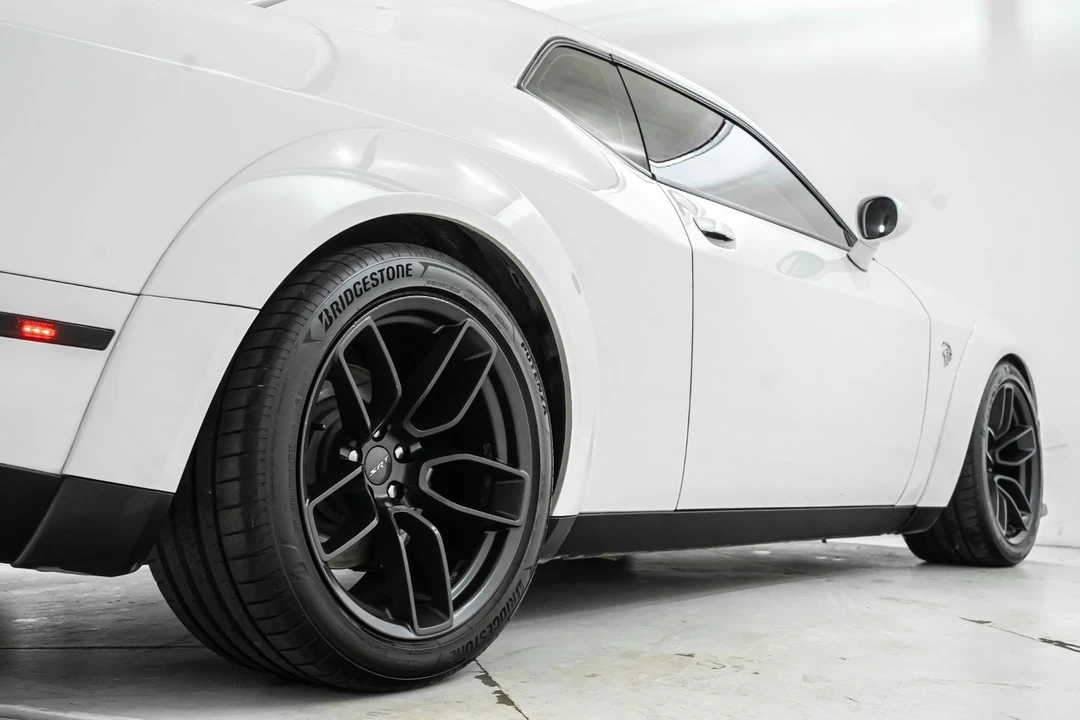 2018 Dodge Challenger SRT Hellcat 3rd Gen - Image 16 of 31