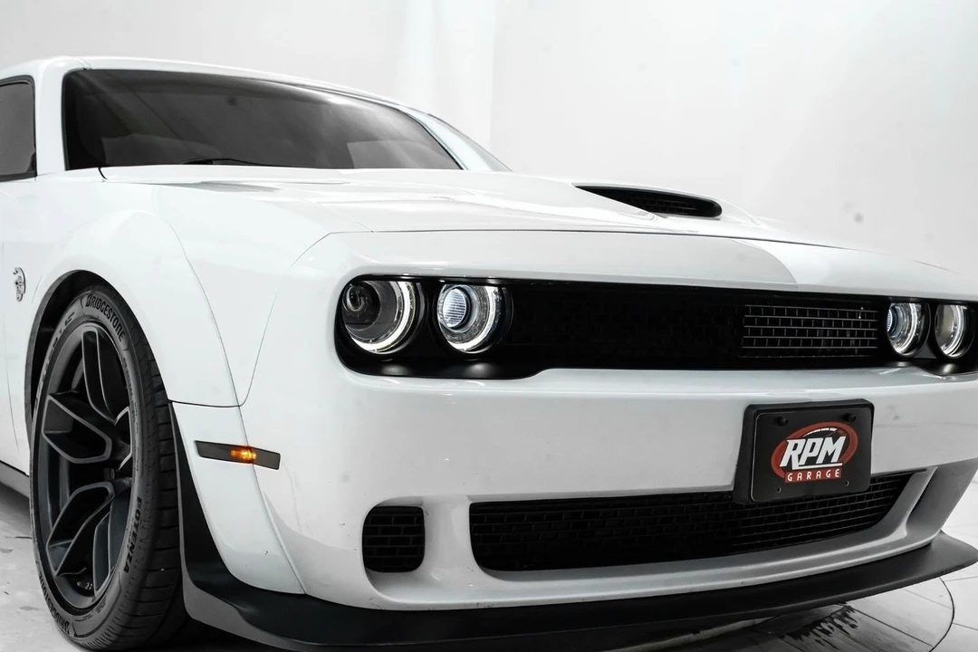 2018 Dodge Challenger SRT Hellcat 3rd Gen - Image 17 of 31
