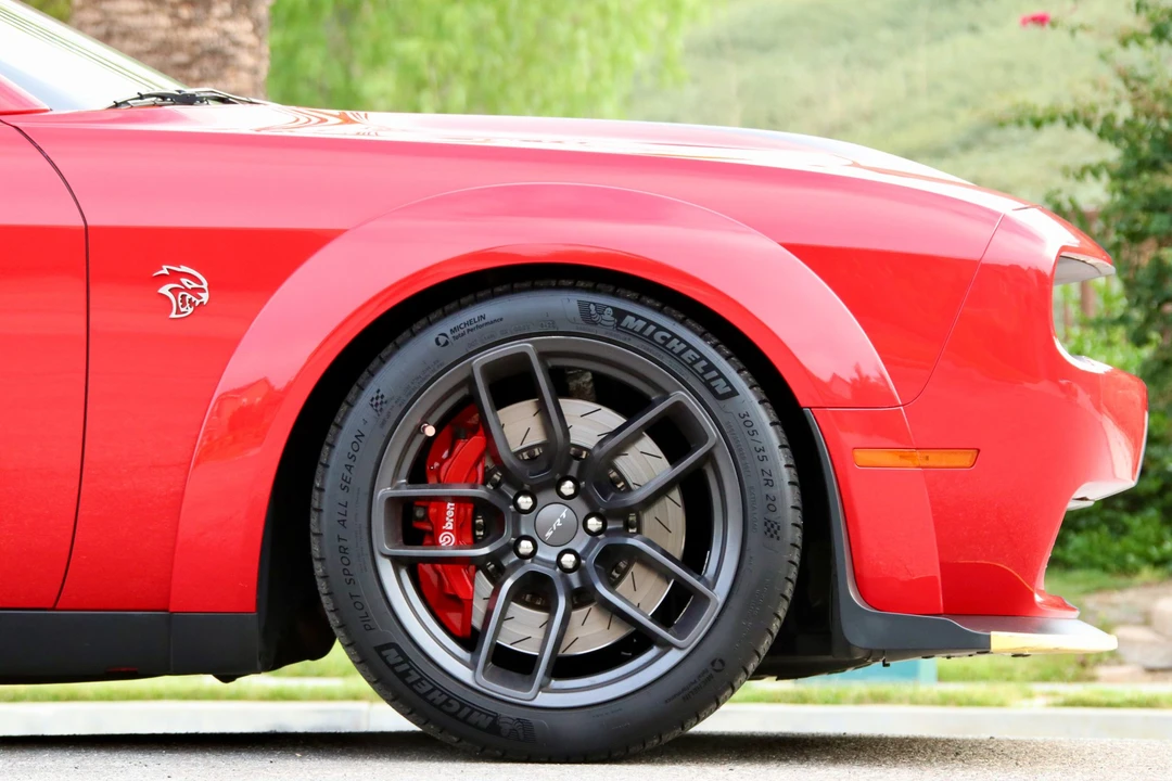 2018 Dodge Challenger SRT Hellcat 3rd Gen - Image 10 of 31
